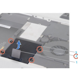 Замена жесткого диска Dell Alienware M17x R2